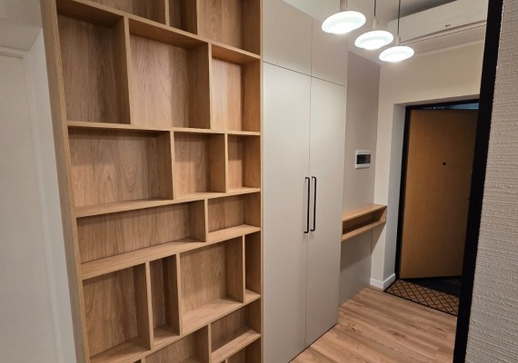 Шкафы с распашными дверями - Шкаф прихожая